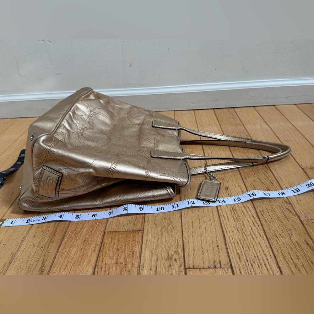 Coach Signature “C” Stitched Gold Leather Metallic Kiss lock Tote Handbag - Picture 12 of 16